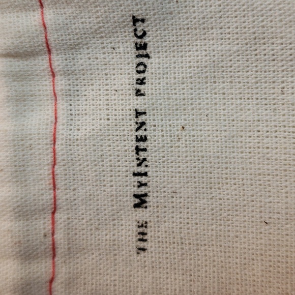 Balance brass on black cord bracelet with bag - Picture 3 of 5